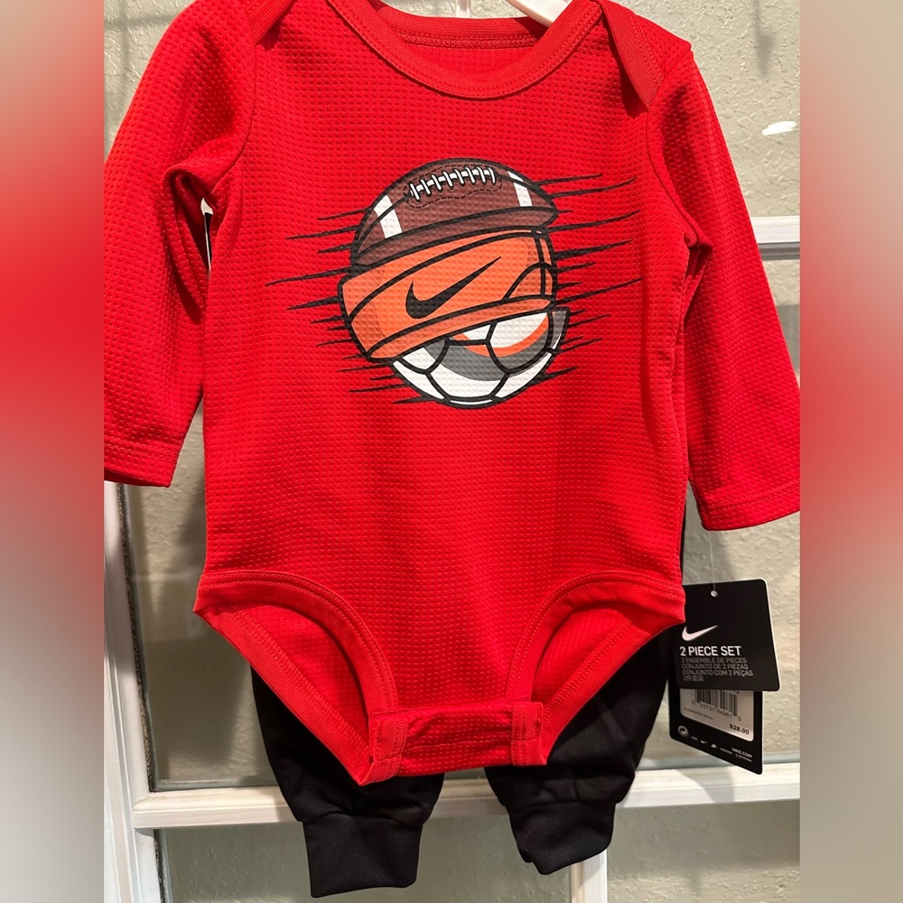 Nike baby boy 2pc pant set; 6 mos; brand new